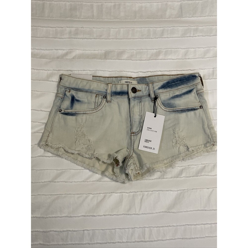 Forever 21 Shorts Low Rise Denim Distressed Size 27 Jean Frayed Hem NWT